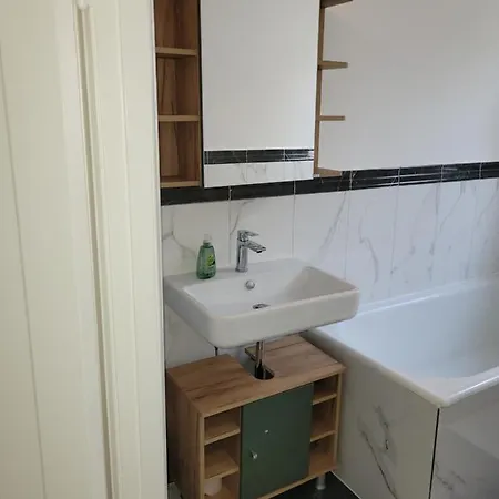Stilvoll Eingerichtete Altbauwohnung Brema
