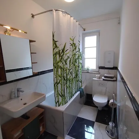 Stilvoll Eingerichtete Altbauwohnung Apartamento *