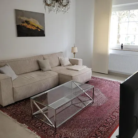 Daire Stilvoll Eingerichtete Altbauwohnung *