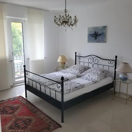 Stilvoll Eingerichtete Altbauwohnung